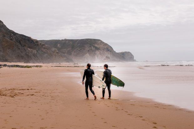 5 Tips and Tricks for Surfing Beginners
