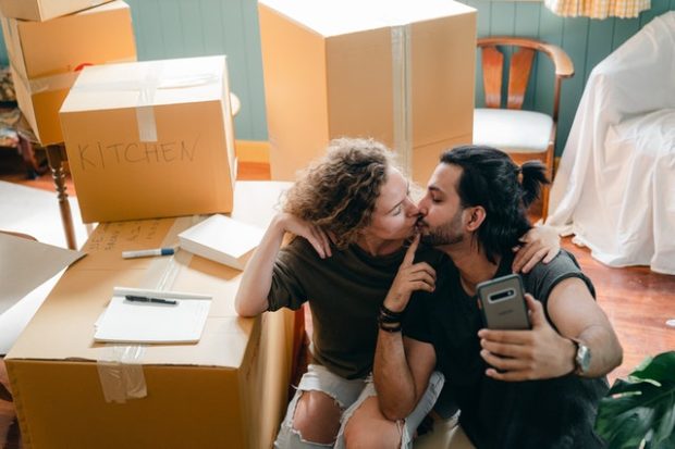 How Professional Movers Can Guarantee a Successful Move