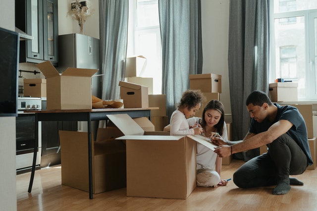 Moving to a New State With the Fam? How to Simplify the Process