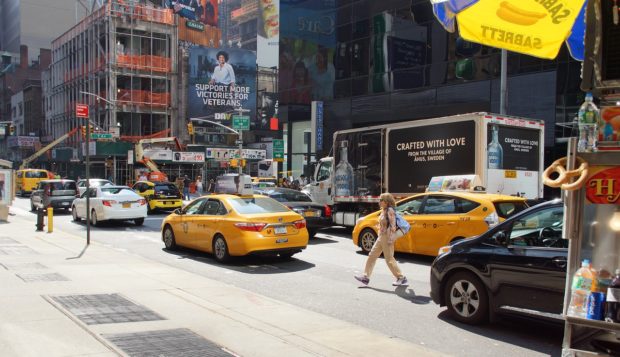Navigating Big Cities: Taxi Cabs vs Public Transportation