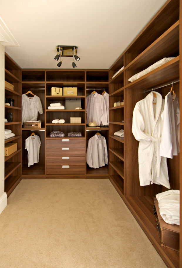 How To Organise Your Walk In Wardrobe