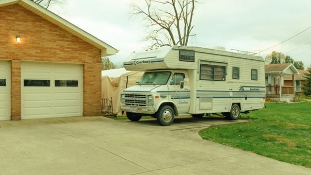 Best Places To Store Your RV When Traveling the Country