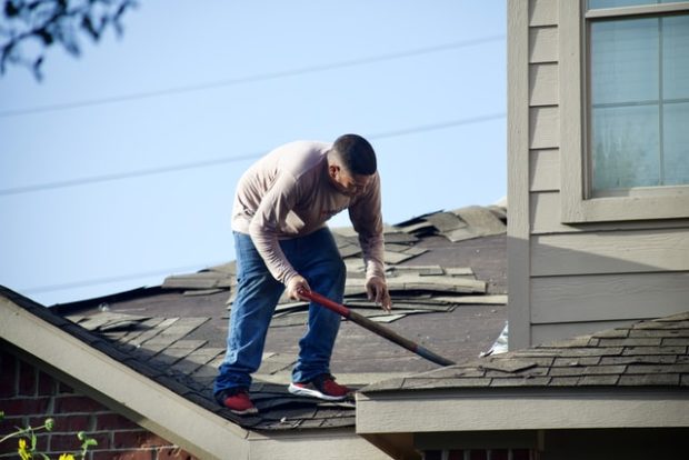 How to Check Your Roof After a Hurricane