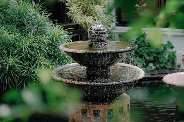 Understanding How House Fountains Work: A Comprehensive Guide