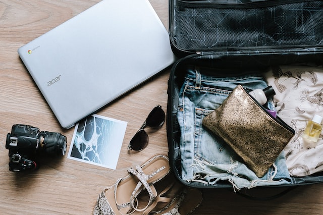 9 Accessories for the Traveling Professional