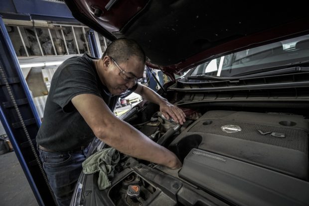 5 Signs Your Vehicle’s Transmission Needs Repair