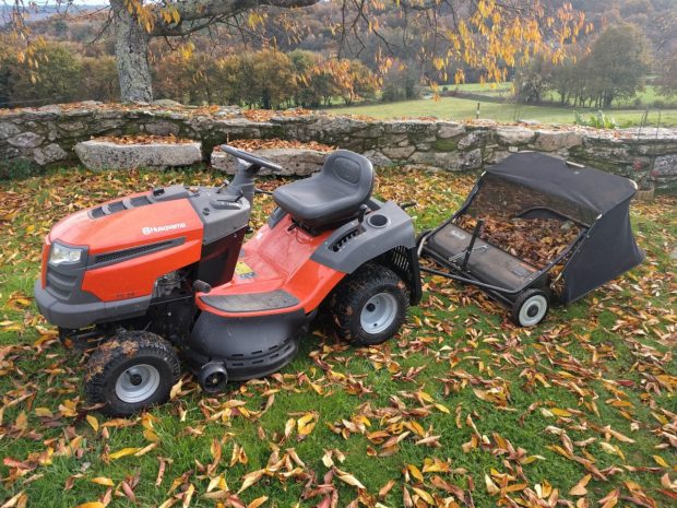 tractor-1876024_1280-620x465 How To Decorate Your Yard - 6 Machines To Help You Out