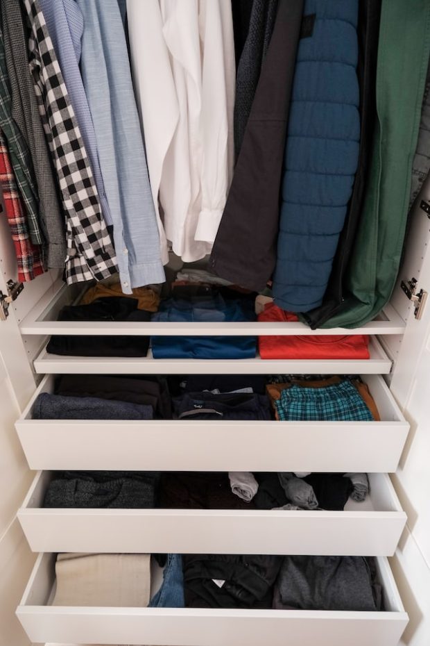 How to Organize Bedroom Closet: Ideas from Royal Craft Wood
