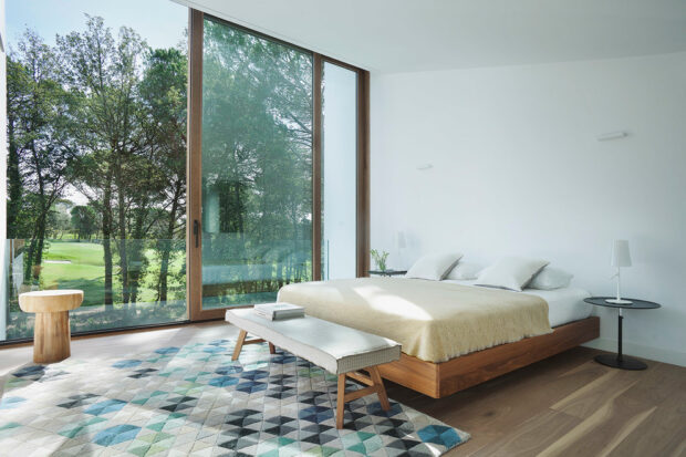 How to Incorporate Carpet in a Minimalist Interior Design How to Incorporate Carpet in a Minimalist Interior Design