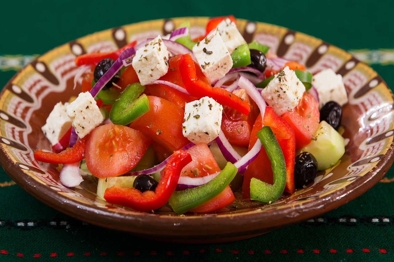 Exploring the Benefits of the Mediterranean Diet for a Healthier Lifestyle