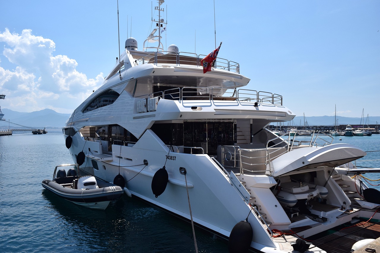 Navigating the Overlooked Details of Caribbean Luxury Yacht Rentals