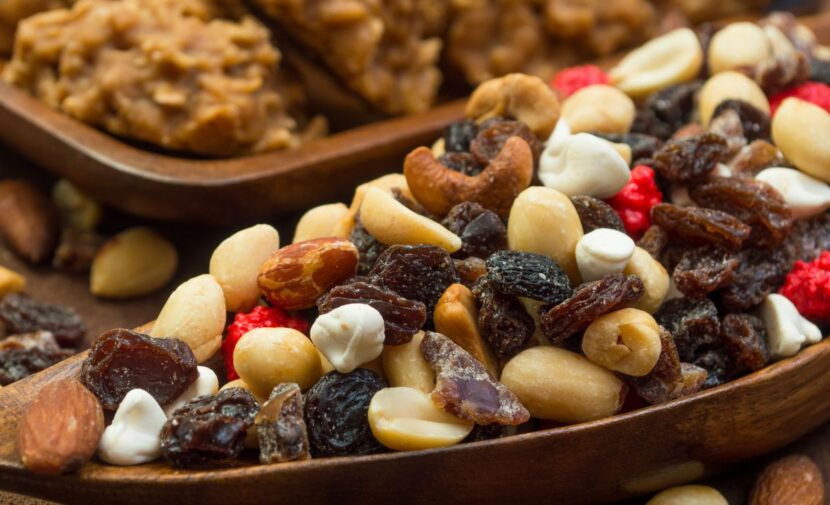 Healthy and Energy-Boosting Snacks for Sustained Stamina On the Trails