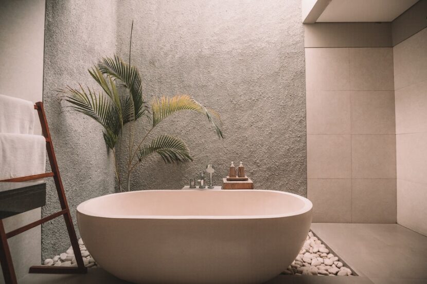bathroom-830x553 6 Luxurious DIY Projects to Transform Your Old House