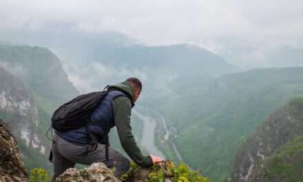 Want to Get Into Mountaineering? Tips for How to Get Started