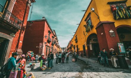 5 Essential Travel Tips for Your Vacation to Mexico in 2024