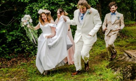 How to Manage Travel Logistics for a Destination Wedding