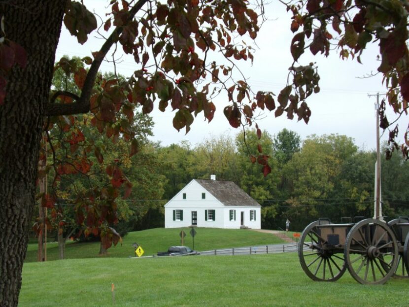Antietam-National-Battlefield-Visitor-Center-Sharpsburg-MD-830x623 From the Bay to the Mountains: Choosing the Right Maryland Region Based on Your Hobbies