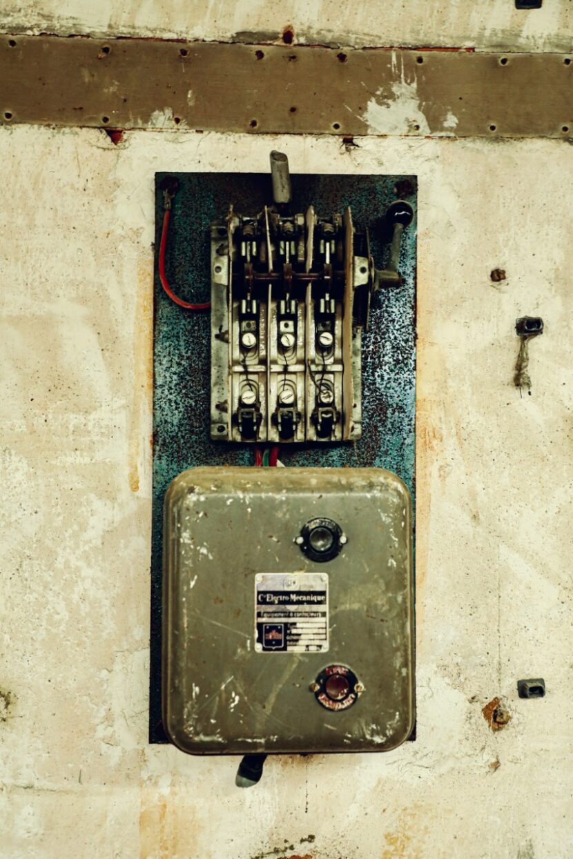 old-electrical-breaker-830x1245 Is Your Dallas Home's Electrical System Hiding Dangers?